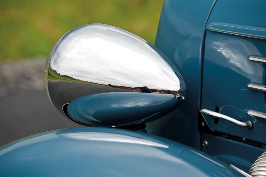 Детали экстерьера Auburn 852 SC Convertible Coupe 1936 года  (фото 28 из 50)